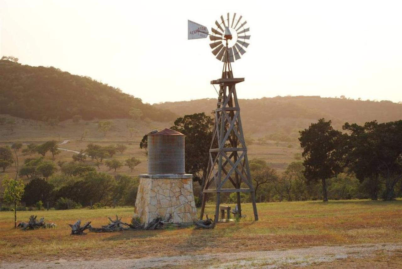 Last Outpost Bandera Ranch House المظهر الخارجي الصورة