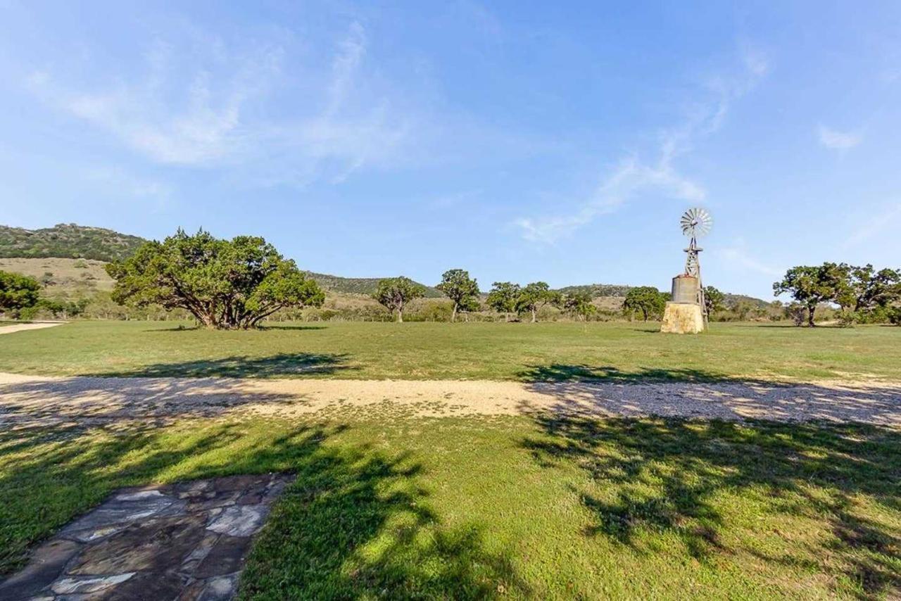 Last Outpost Bandera Ranch House المظهر الخارجي الصورة